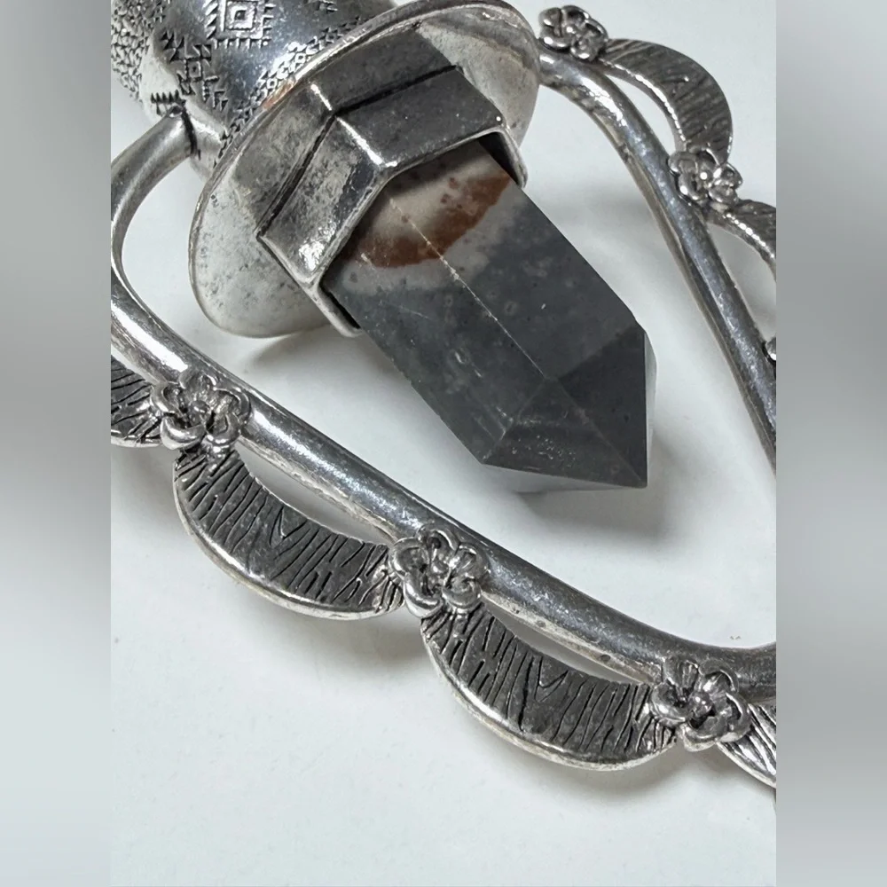 NWOT - Silver Floral Essential Oil Rollerball Necklace with Ocean Jasper Stone